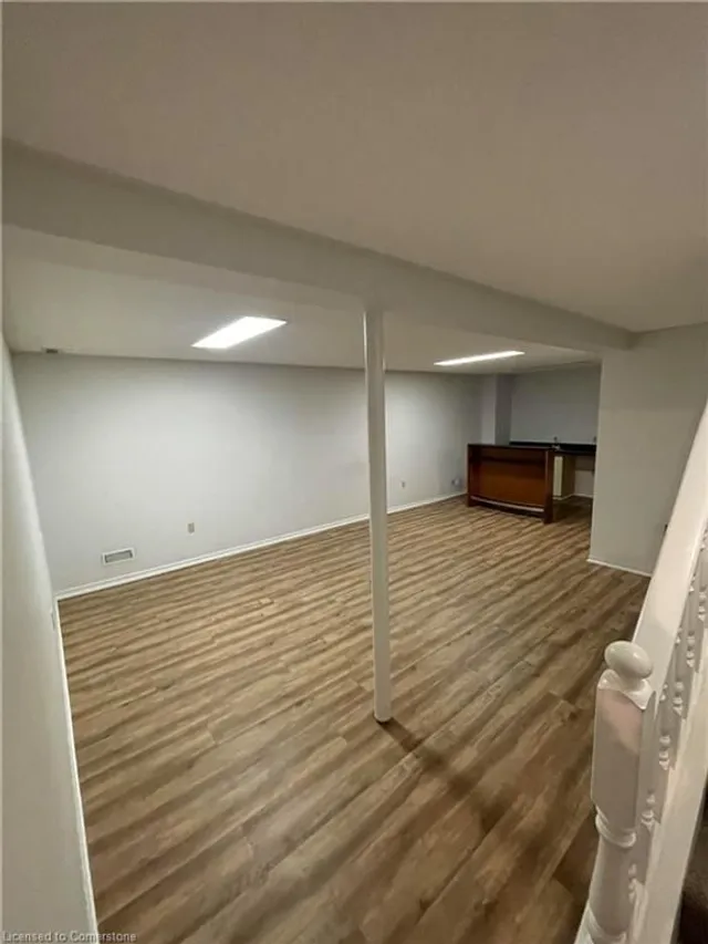 Additional image 22 of 214 Silverbirch Blvd