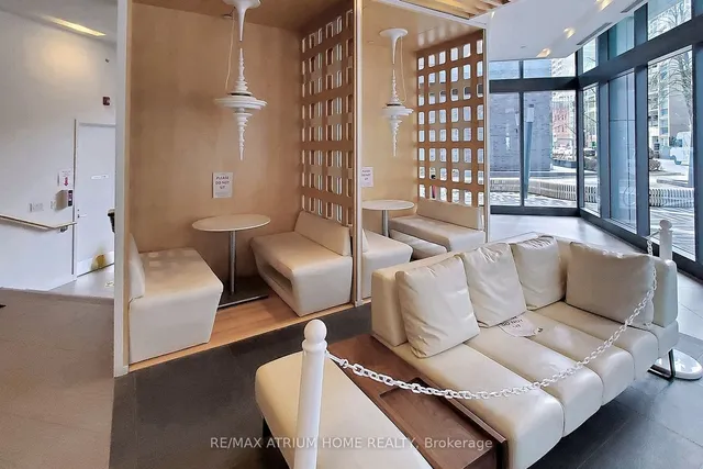 Additional image 34 of 45 Charles St Unit 1701