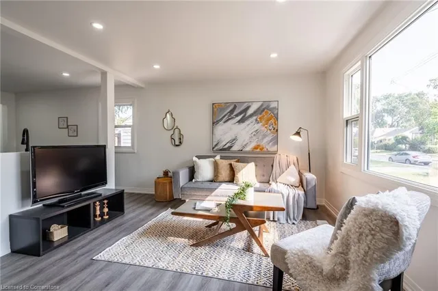 Additional image 7 of 85 Walter Ave