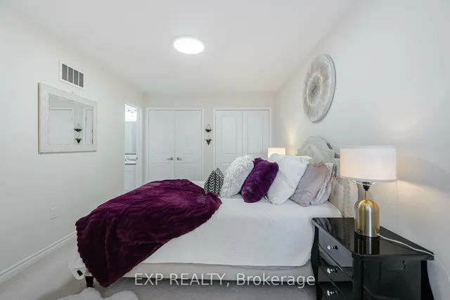 Additional image 25 of 106 Lemieux Crt