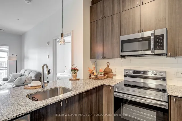 Additional image 4 of 460 Gordon Krantz Ave Unit 609