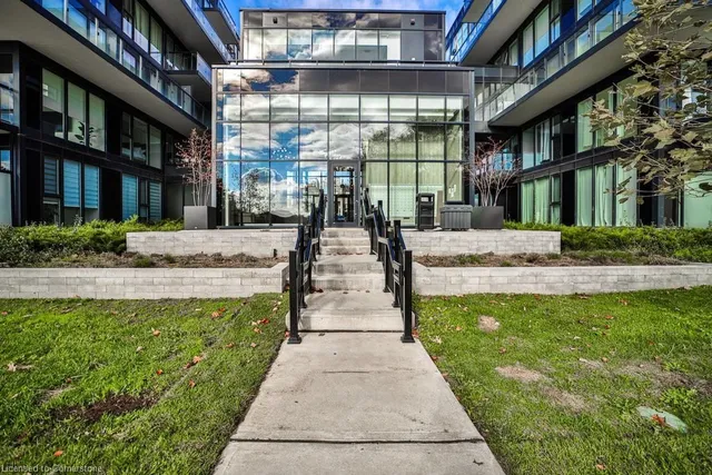 Additional image 33 of 1117 Cooke Blvd Unit A402