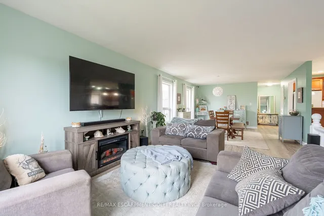 Additional image 6 of 39 Spitfire Dr