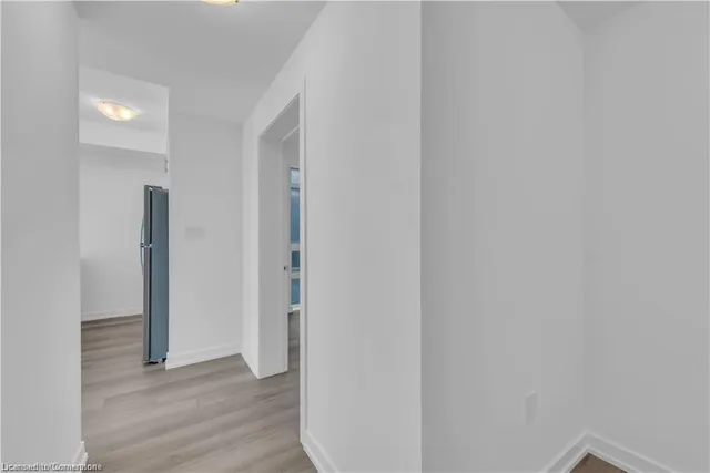 Additional image 8 of 460 Dundas St Unit 406