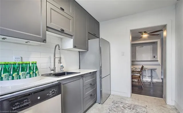 Additional image 21 of 2418 New St Unit 8