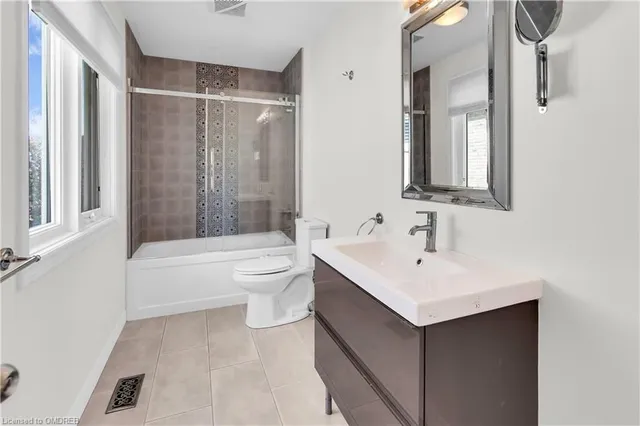 Additional image 29 of 4214 Amaletta Cres