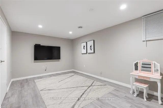 Additional image 26 of 11 HARRISFORD St Unit 100