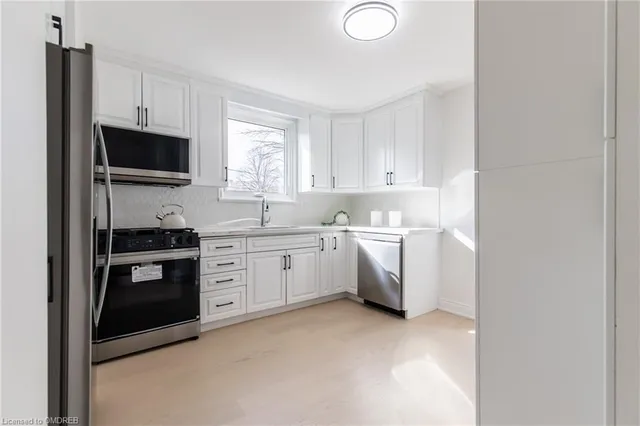 Additional image 19 of 46 Upper Walker Ave