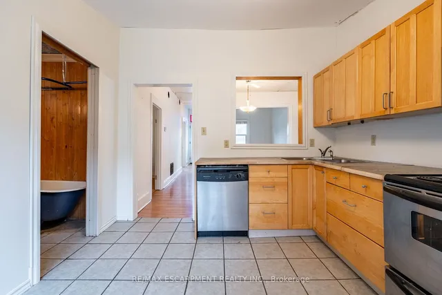 Additional image 11 of 49 Jones St