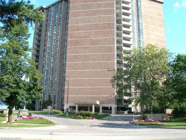 Additional image 2 of 5250 Lakeshore Rd Unit 201