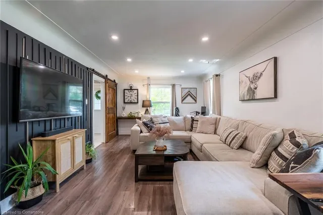 Additional image 29 of 338 Parkside Dr