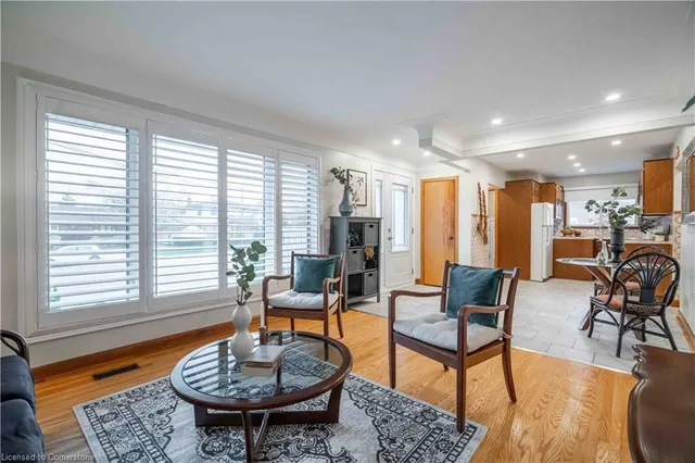 Additional image 10 of 10 Salmond Crt