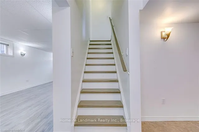 Additional image 35 of 91 BRIDGEPORT Cres