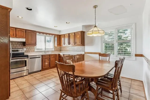 Additional image 7 of 335 YORK Rd