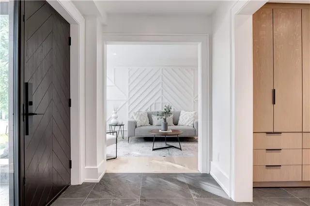 Additional image 4 of 939 TEAL Dr