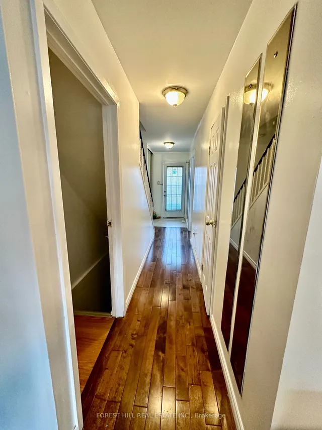 Additional image 6 of 28 Thorny Vineway