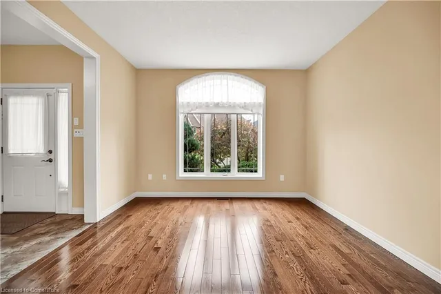 Additional image 7 of 61 Waterford Cres