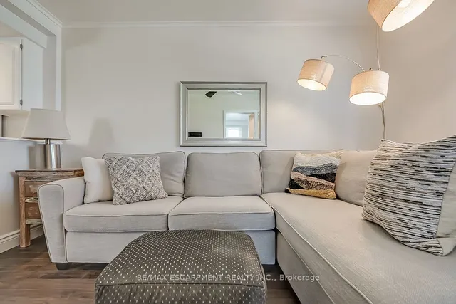 Additional image 18 of 2344 Woodward Ave