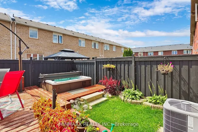 Additional image 33 of 1052 Haxton Hts