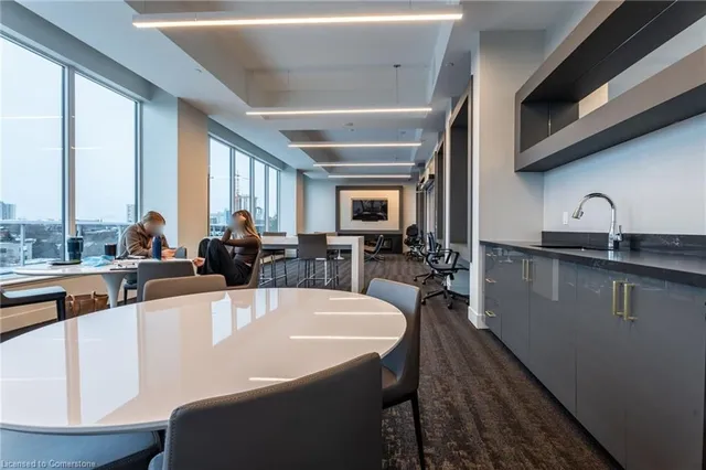 Additional image 34 of 415 Main St Unit 104