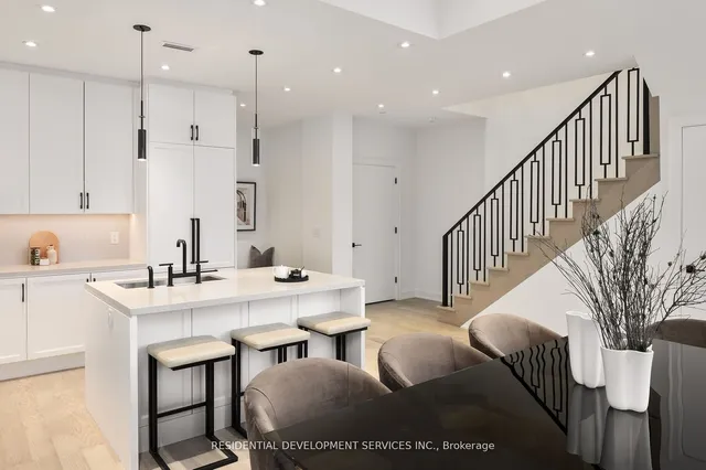 Additional image 5 of 1 Strathgowan Ave Unit 102