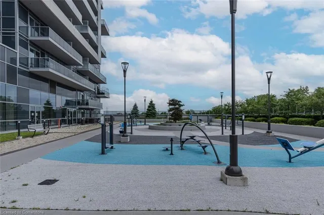 Additional image 39 of 2087 Fairview St Unit 2007