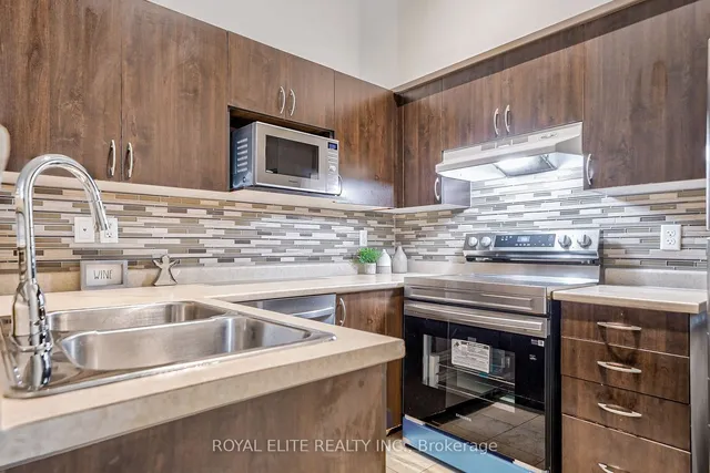 Additional image 16 of 1350 Main St Unit 406