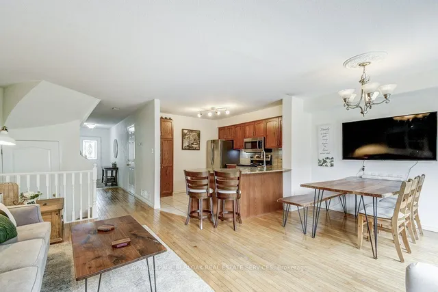 Additional image 9 of 85 Foxborough Dr