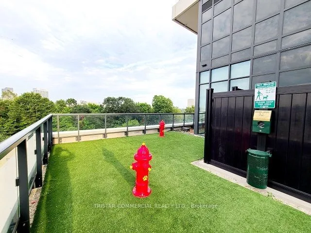 Additional image 21 of 30 Inn On The Park Dr Unit 3910