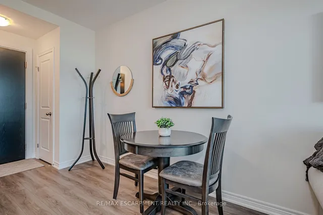 Additional image 9 of 2750 King St Unit 605