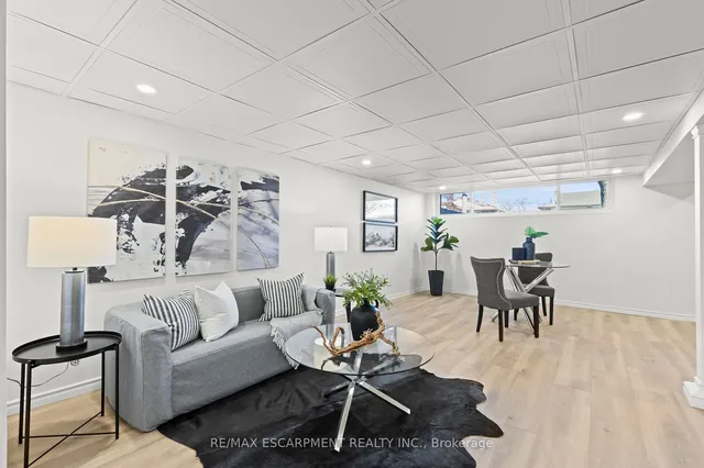 Additional image 23 of 20 Burfield Ave