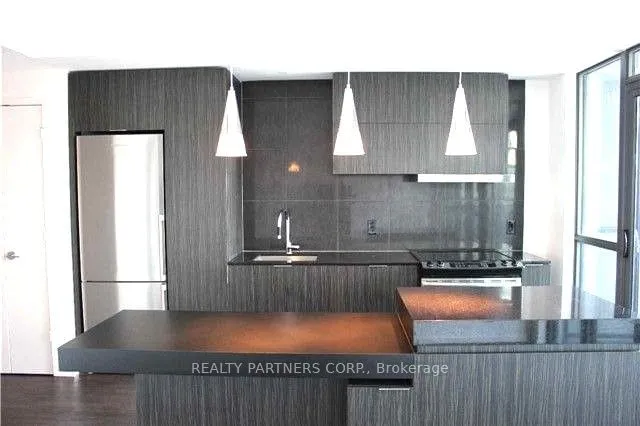 Additional image 8 of 101 Charles St Unit 1207