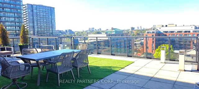 Additional image 25 of 8 Dovercourt Rd Unit 910