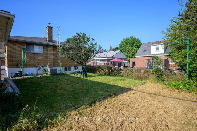 Additional image 29 of 51 Robroy Ave