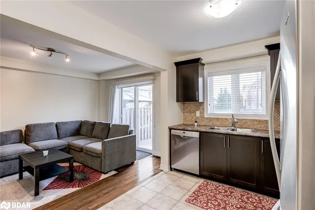 Additional image 11 of 10 Pumpkin Pass Unit 6