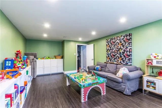 Additional image 27 of 1026 ST MATTHEWS Ave