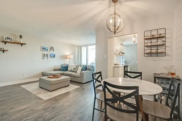 Additional image 11 of 1425 GHENT Ave Unit 901