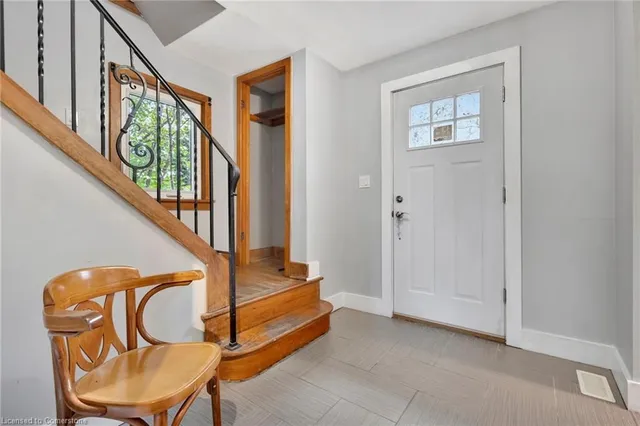 Additional image 9 of 121 King St