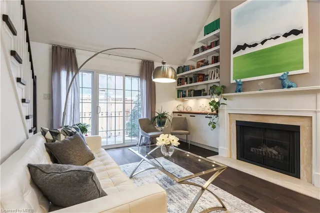 Additional image 22 of 1275 MAPLE CROSSING Blvd Unit 14