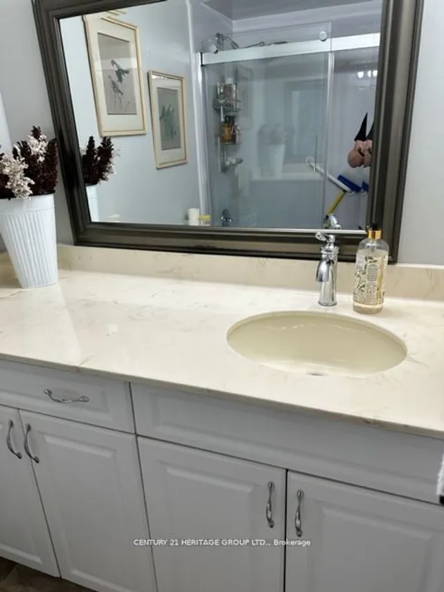 Additional image 17 of 1415 Ghent Ave Unit 402