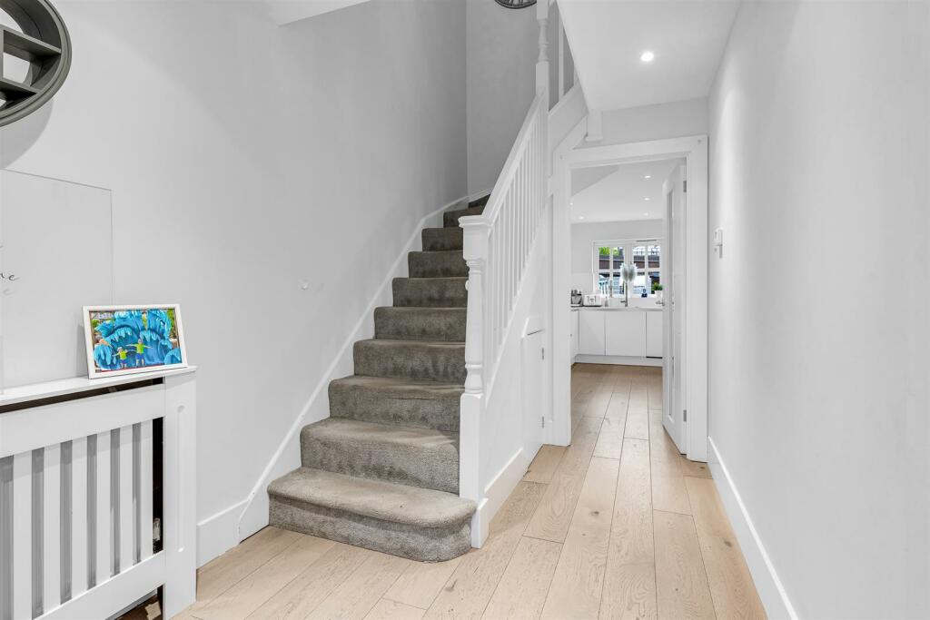 Additional image 8 of Welwyn Hall Gardens, Welwyn