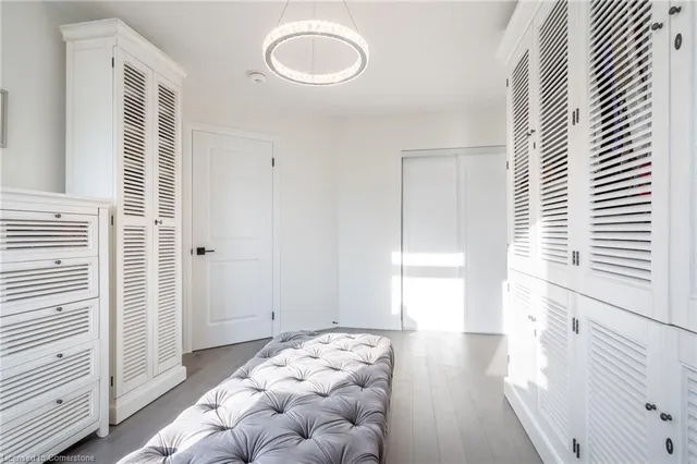 Additional image 31 of 128 Fairey Cres