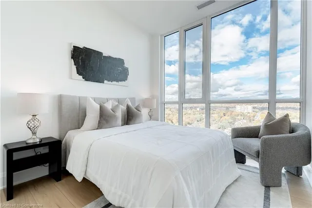 Additional image 27 of 2007 James St Unit 2201