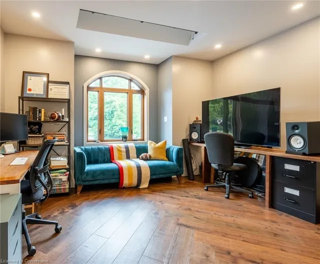 Additional image 22 of 5565 Guelph Line