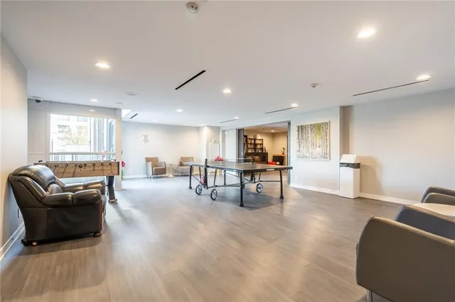 Additional image 25 of 1940 IRONSTONE Dr Unit 404