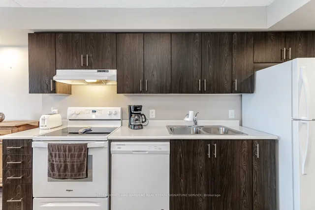 Additional image 26 of 716 Main St Unit 911