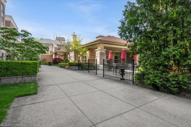 Additional image 8 of 100 Burloak Dr Unit 2510