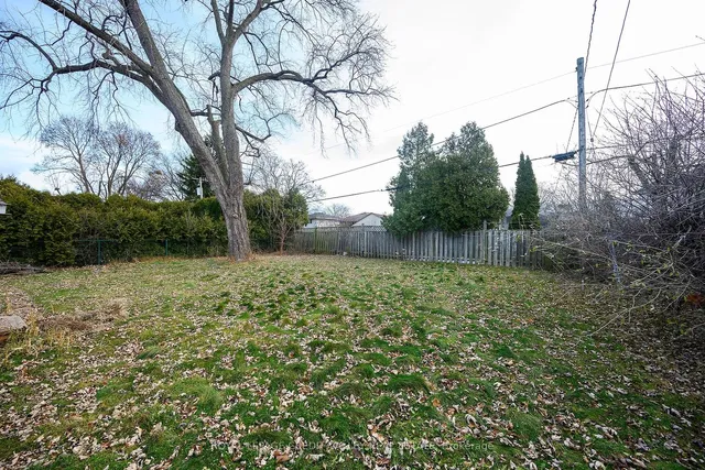 Additional image 14 of 5132 Cherryhill Cres