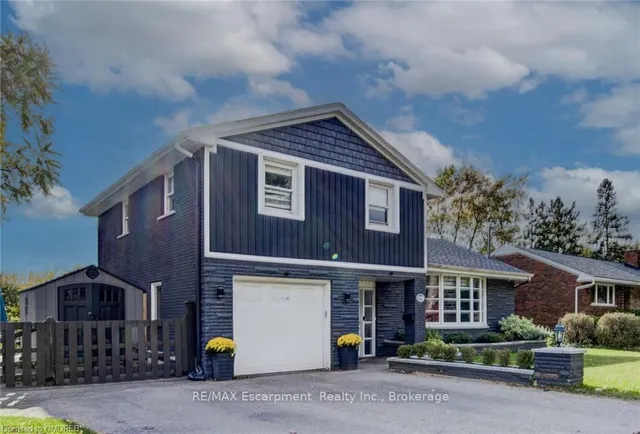 2132 MAPLEWOOD Dr