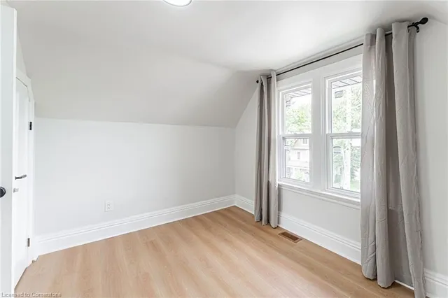 Additional image 32 of 15 Barnesdale Ave